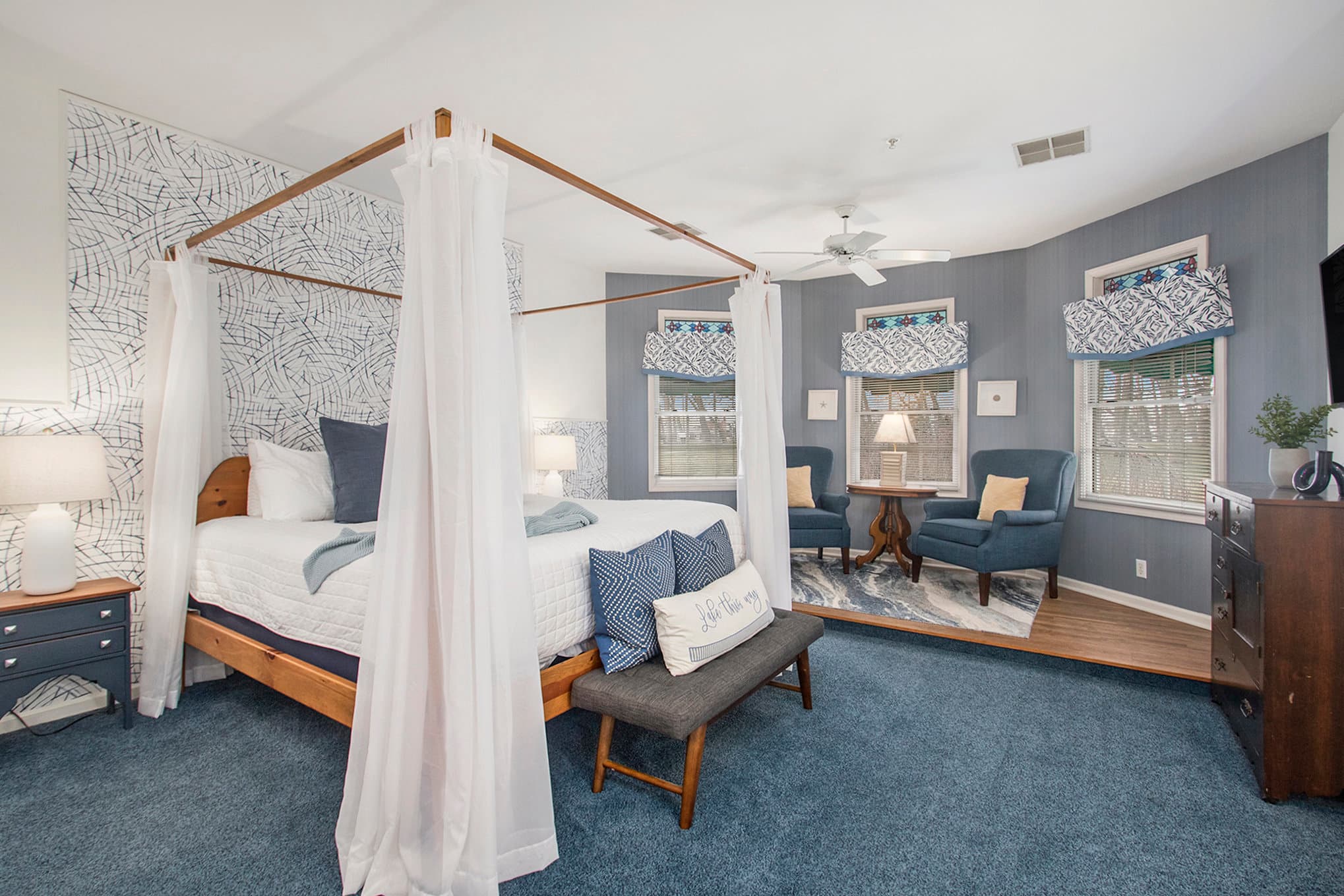 View of room with seating area in background